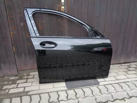 BMW 1 F40 dveře pravé přední