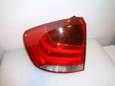 BMW X1 E84 levá lampa