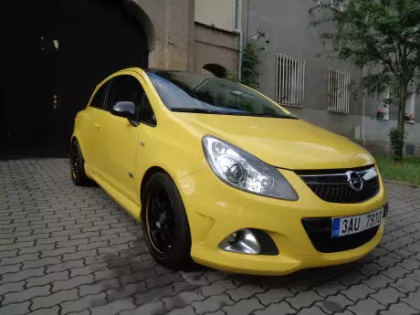 Opel corsa D 1.7cdti OPC line