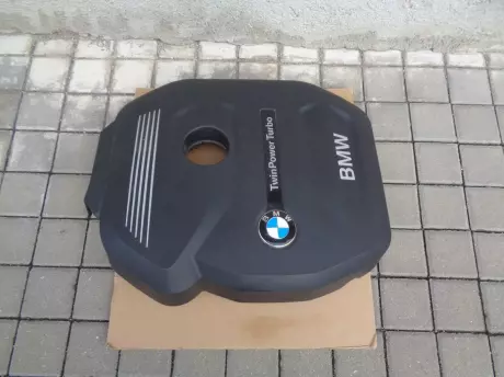 BMW kryt motoru B38