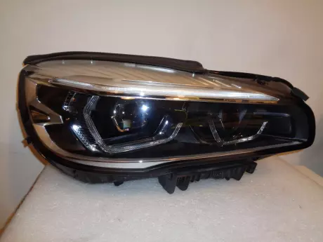 BMW 2 F45LCI světlo LED pravý