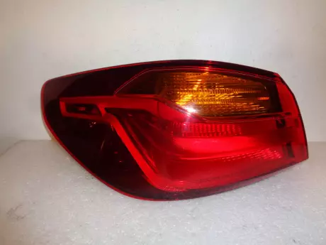 BMW 1 F40 levá zadní lampa